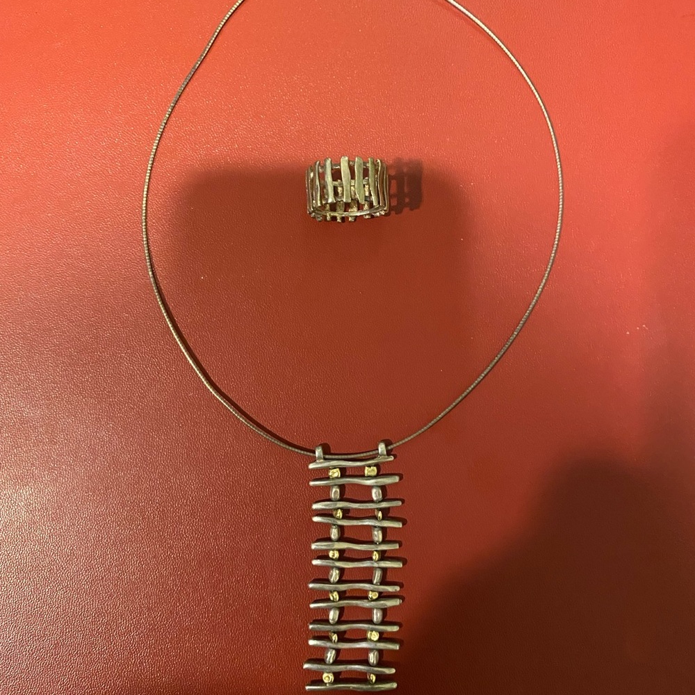 Elegant Silver Necklace and Ring Set